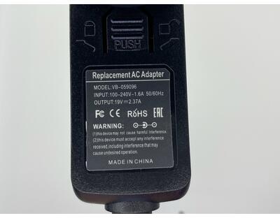 Блок живлення для ноутбука Asus 45W 19V 2.37A 3.0x1.1mm AS451903011QC Travel Charger OEM - фото 3